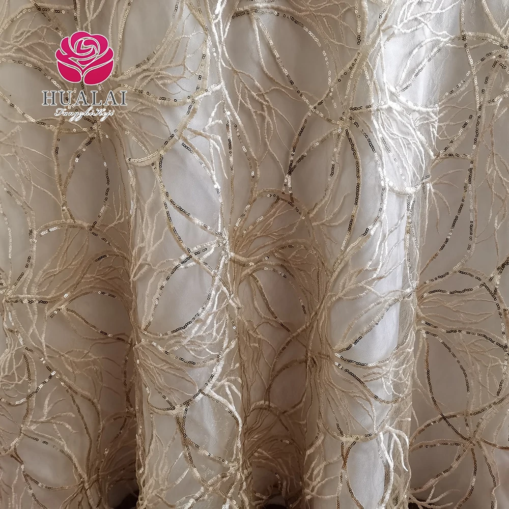 Блестящая скатерть с круглой вышивкой, золотистого и белого цвета, 132 дюйма, для свадьбы и праздника