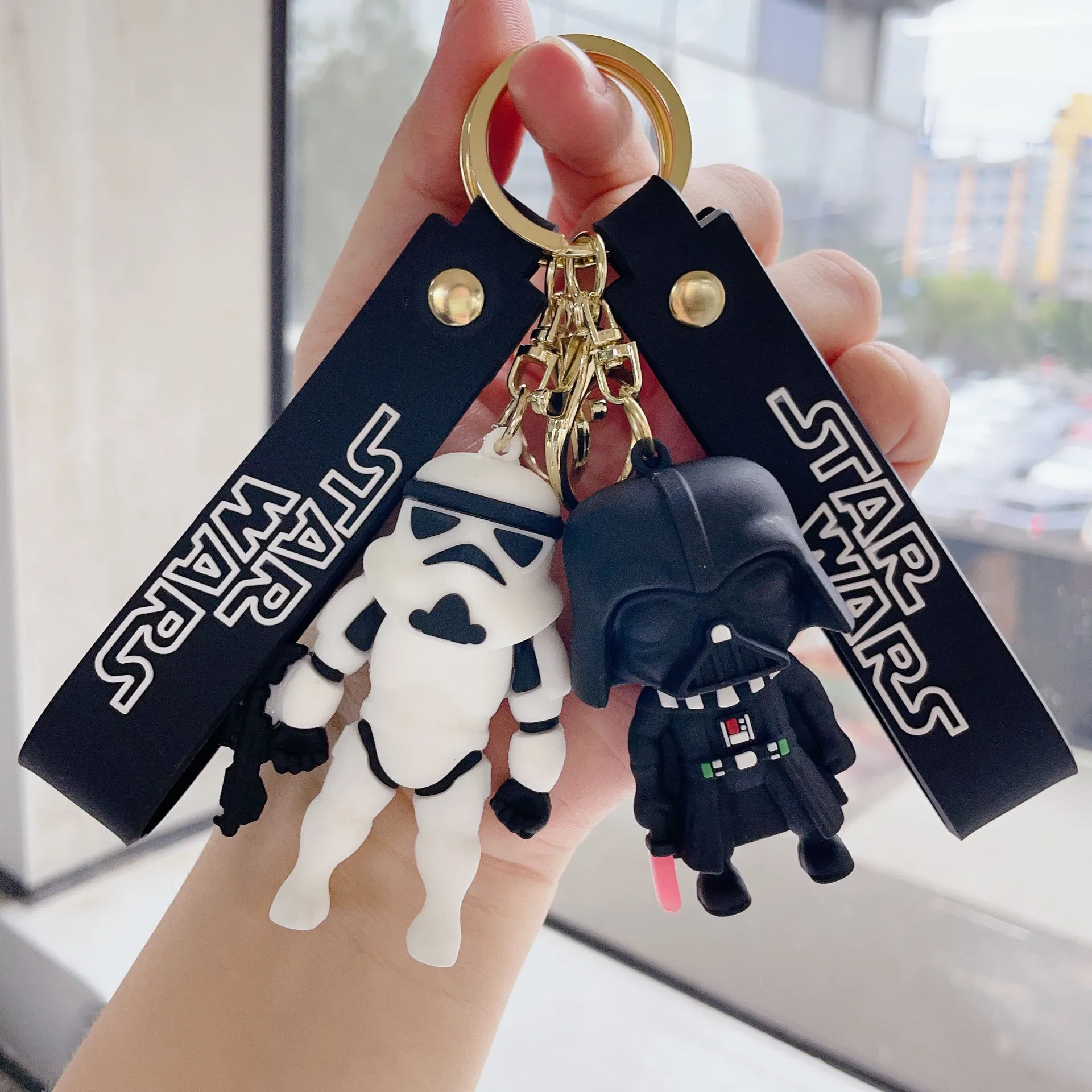 Cartoon Star Wars Keychain 3D Pvc Character Holding Weapon Cute Yoda Cool Keychain Pendant Decoration