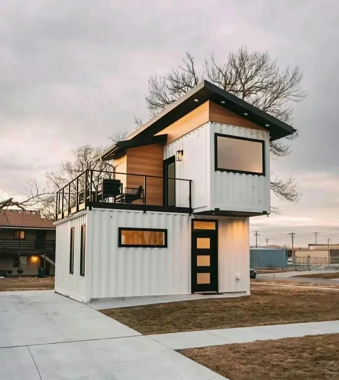 Hotel-Use Container House with Sandwich Panel Material for Living Room Application