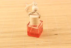 YiWu wholesale 2022 parfum botol miniature car pendant glass square 10ml perfume bottle