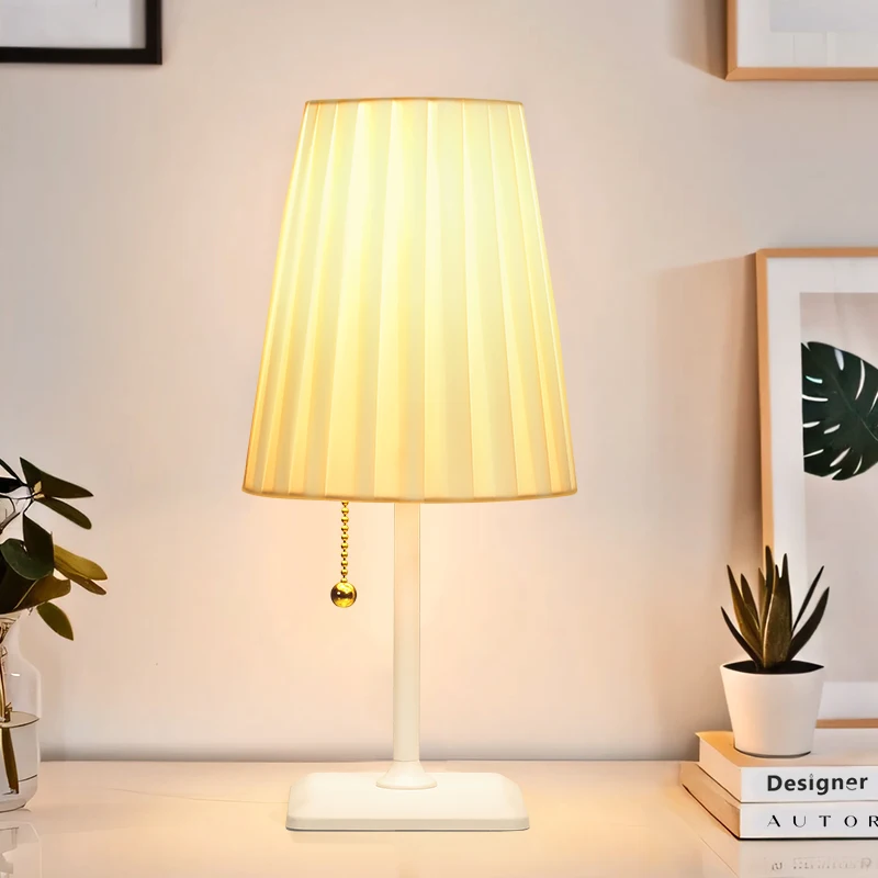 Classic Pleat White Linen Fabric Vintage Tapered Empire Lampshade E27 Square Metal Base Pull Chain Switch Bedside Table Lamp