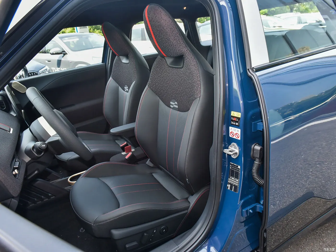 2023 MINI Aceman SUV electric car with advanced technology and a stylish design,  comfortable seating for 5 passengers car