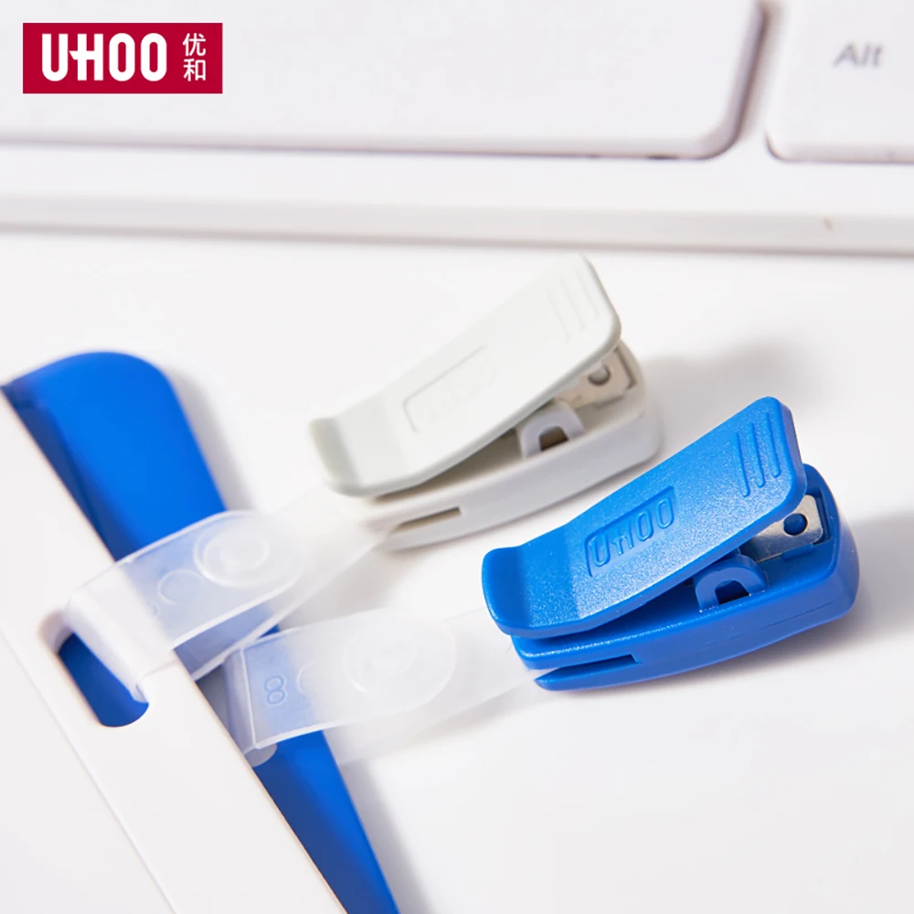 UHOO Hot Sale Cheap Plastic Badge Clip with PVC Strap for Office Name Badge Holders ID Card Clip