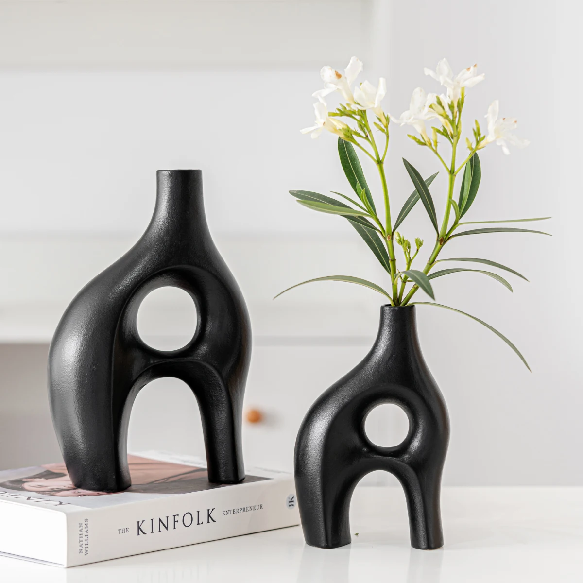 Home Decoration 2023 Hot Sale Nordic Modern Rustic Modern Decorative Wholesale Ceramic Vases Flower Ceramic Vases