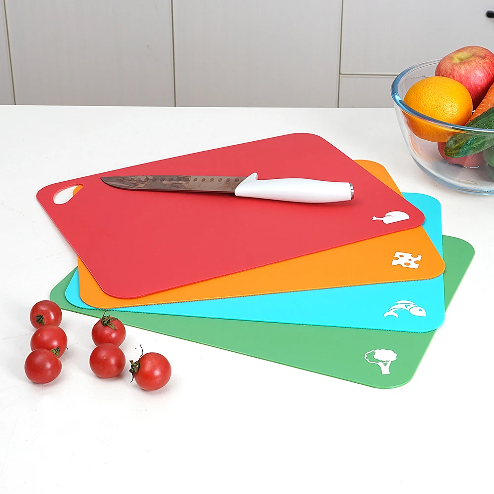 hot sale different color Eco-friendly plastic flexible plastic cutting board mats