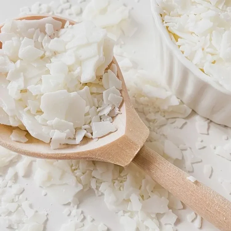 Soy-wax-supplier wholesale 25 kg low melting professional soy wax organic pure natural 100% soy wax flakes for candle making