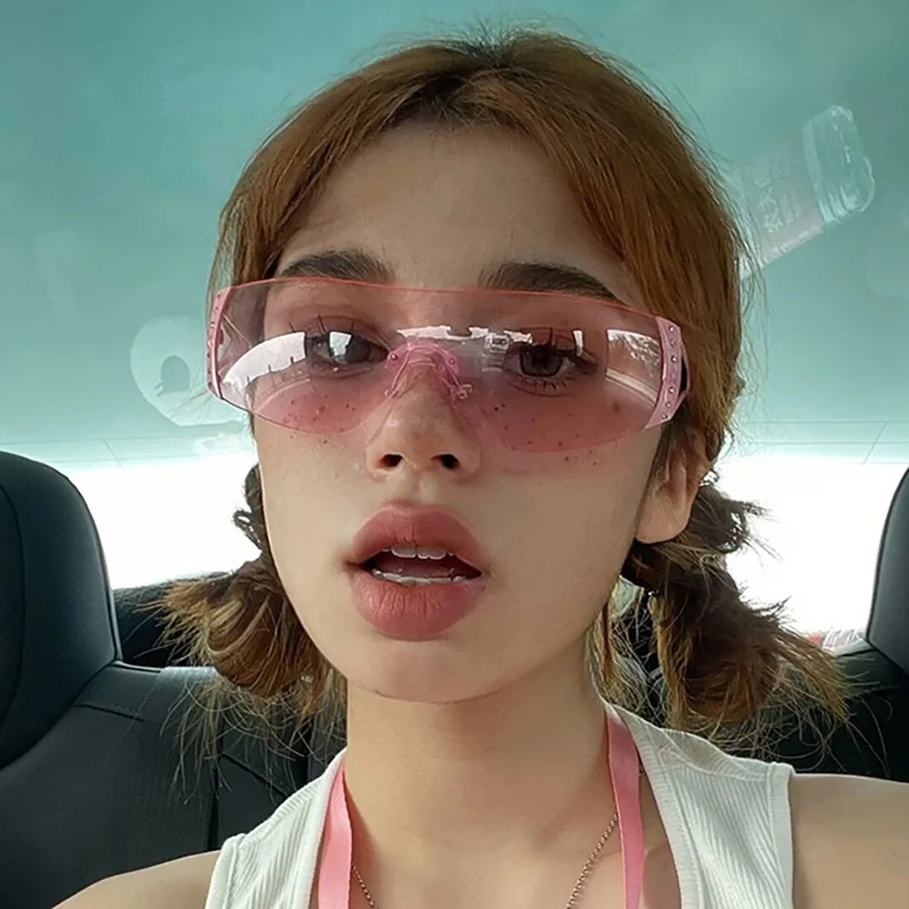 2024 New driving network red fashion polarizing sunglasses opposite sex sunglasses personality UV protection glasses