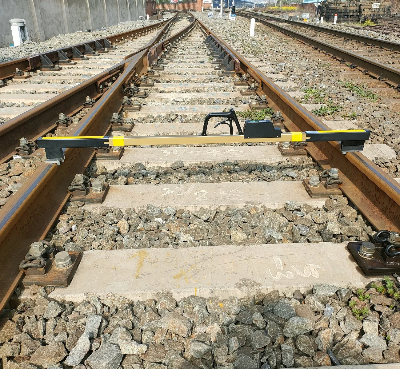 Railway Digital Track Level Gauge for Switch and Crossing Measuring
