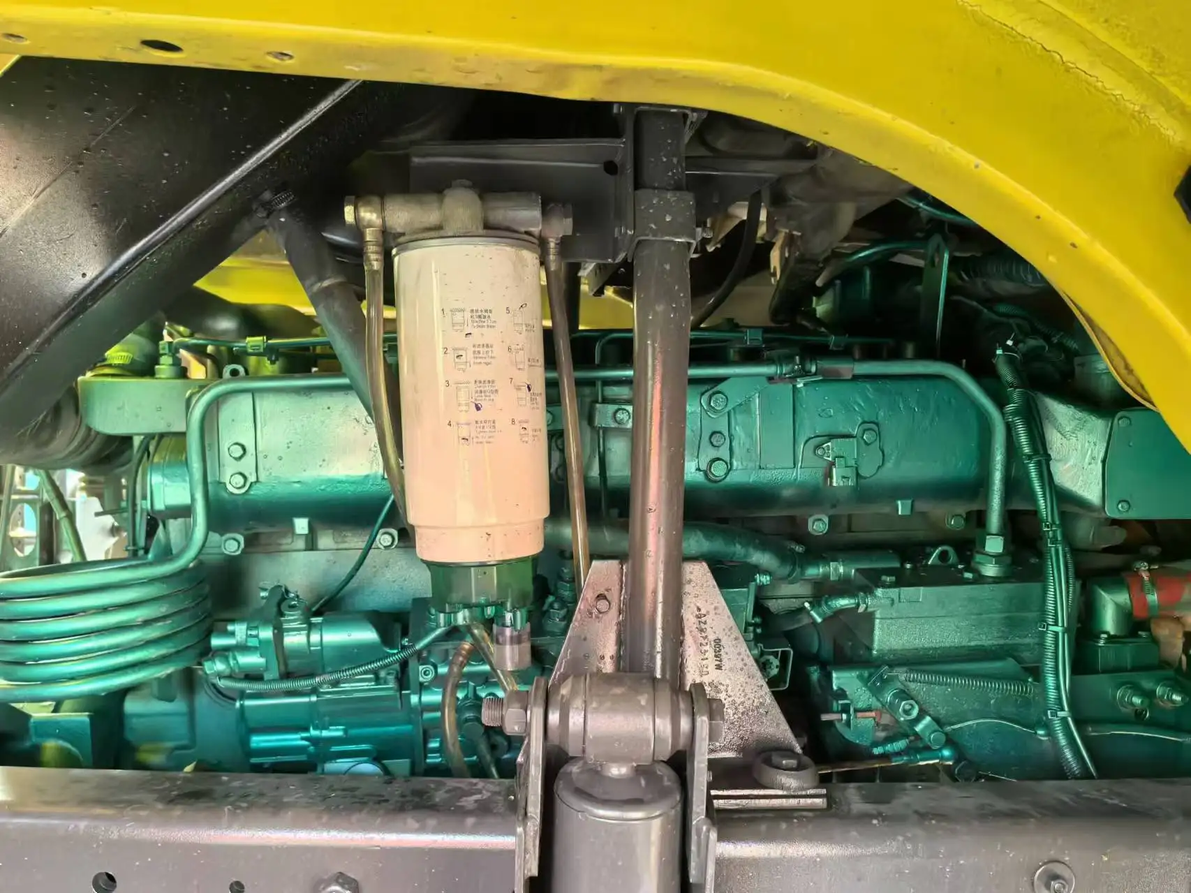 High Quality Howo 10-Wheel Turbocharged 6-Cylinder Inline 6x4 Drive Truck Water Cooling Fast Gear Box Euro 2 Emission Standard