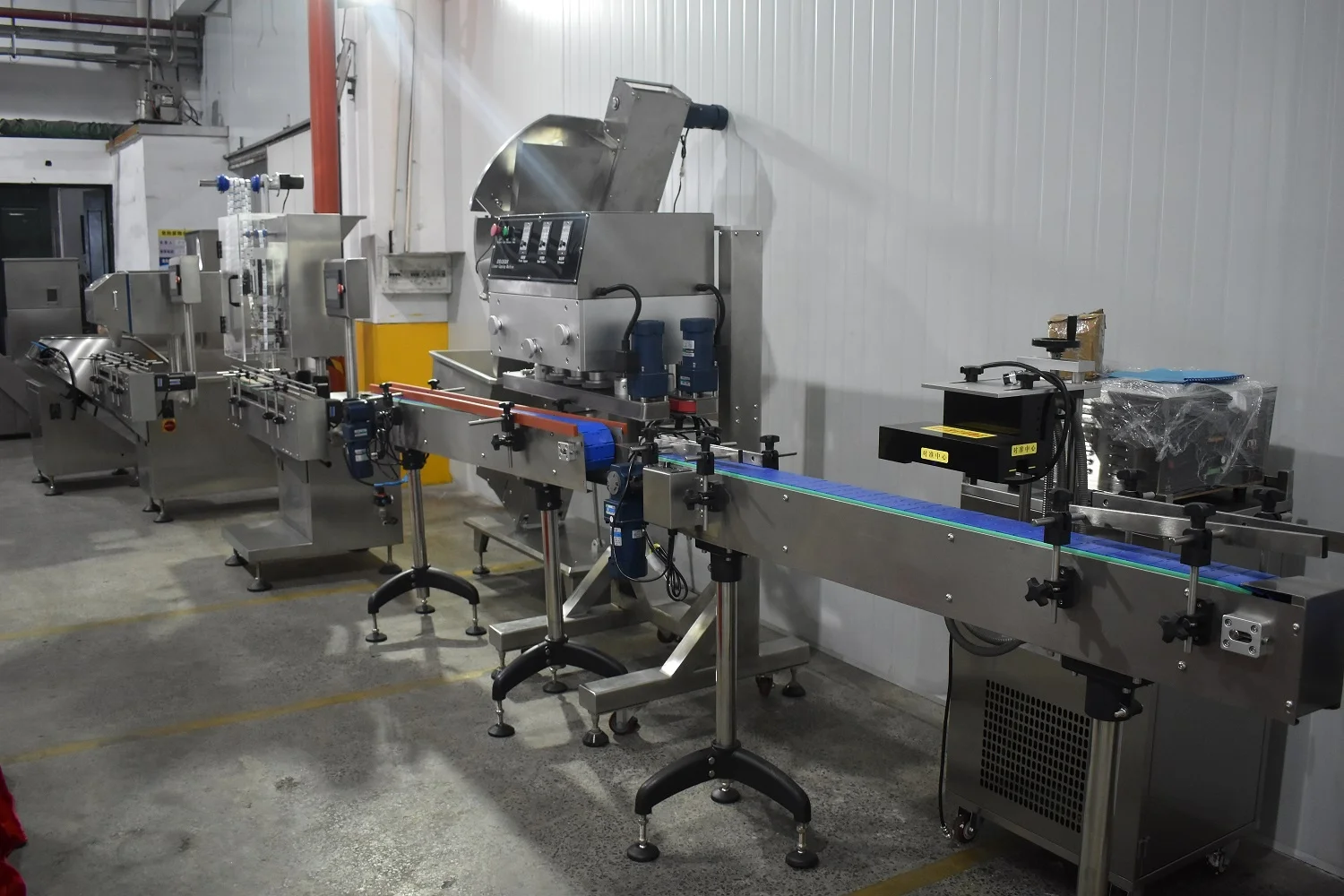 Nice Quality Small Size Capsule Tablet Counting Filling Machine