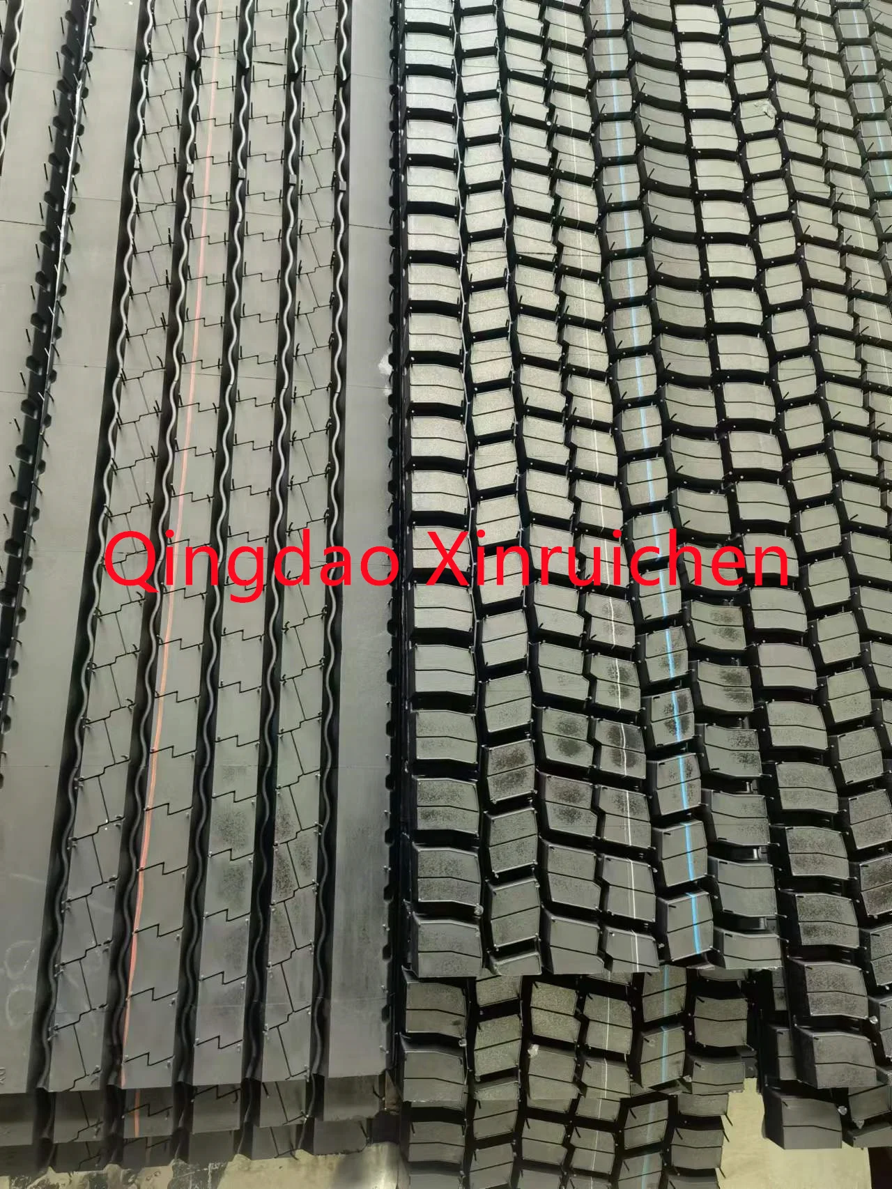 Tire Retreading Tread Rubber-Wave Pattern--Grooved Rubber Tread for Retread