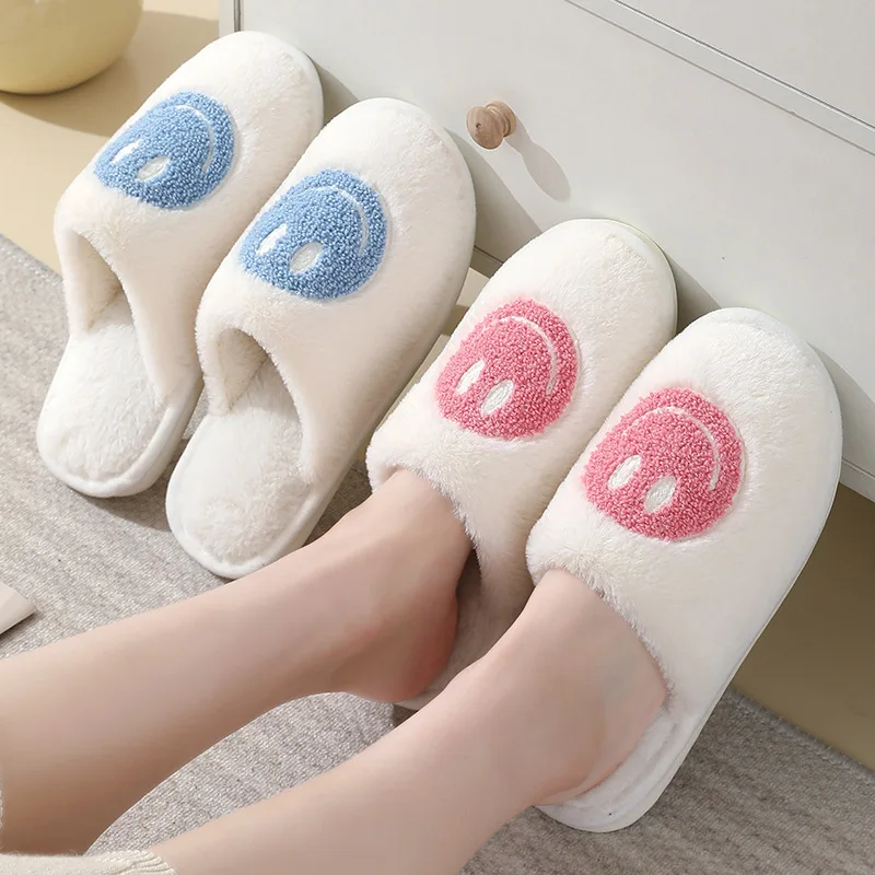 Sayoung wholesale  cotton fluffy smile face slippers for men and women couples indoor home flush warm slippers