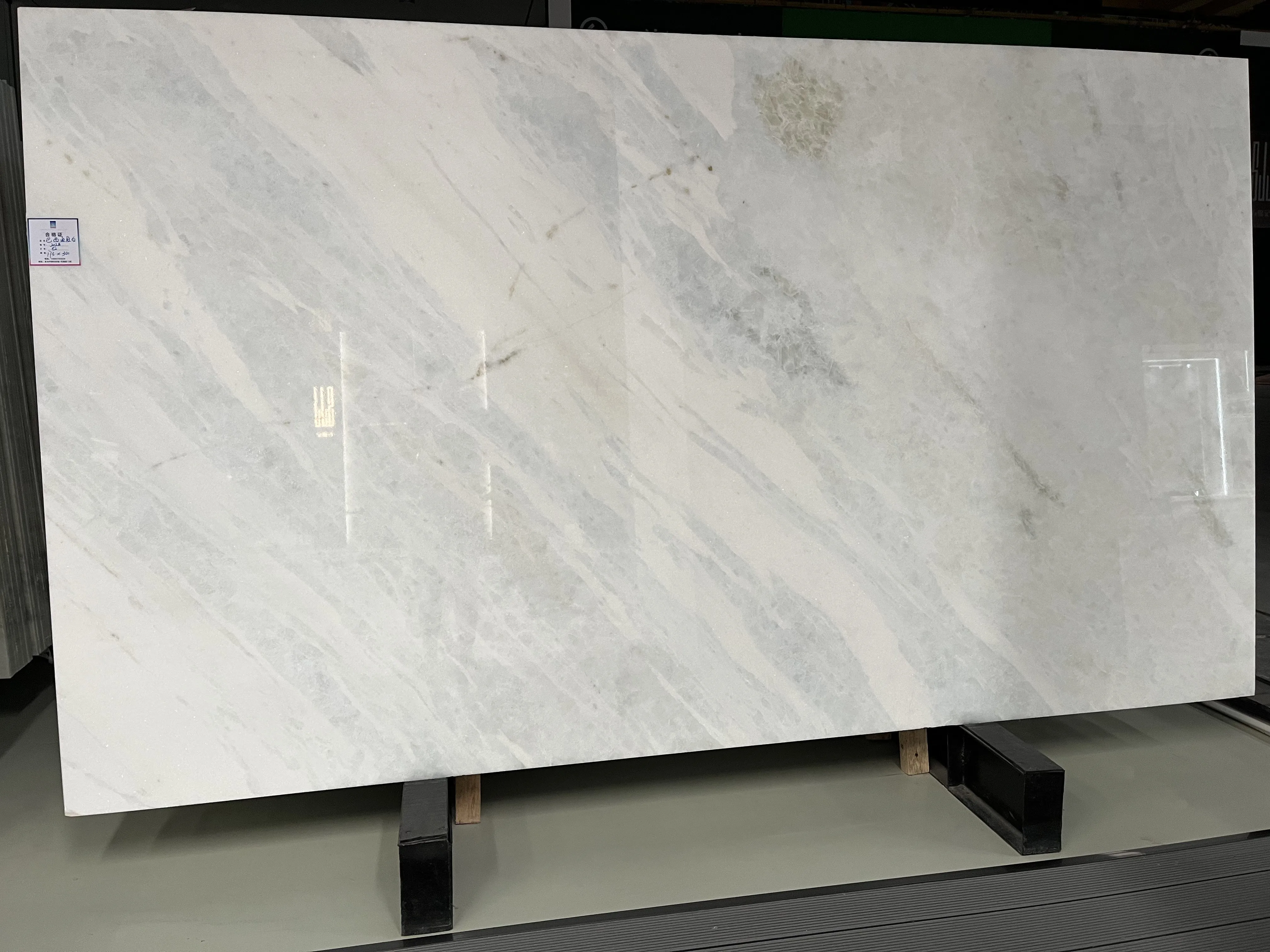 Natural white marble stone interior decorative marble slabs for countertops/walls and floors/stairs