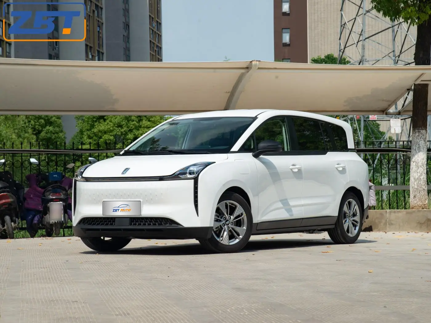 Wholesale BESTUNE E05 Faw Pentium NAT New Energy Vehicle China High Speed Car