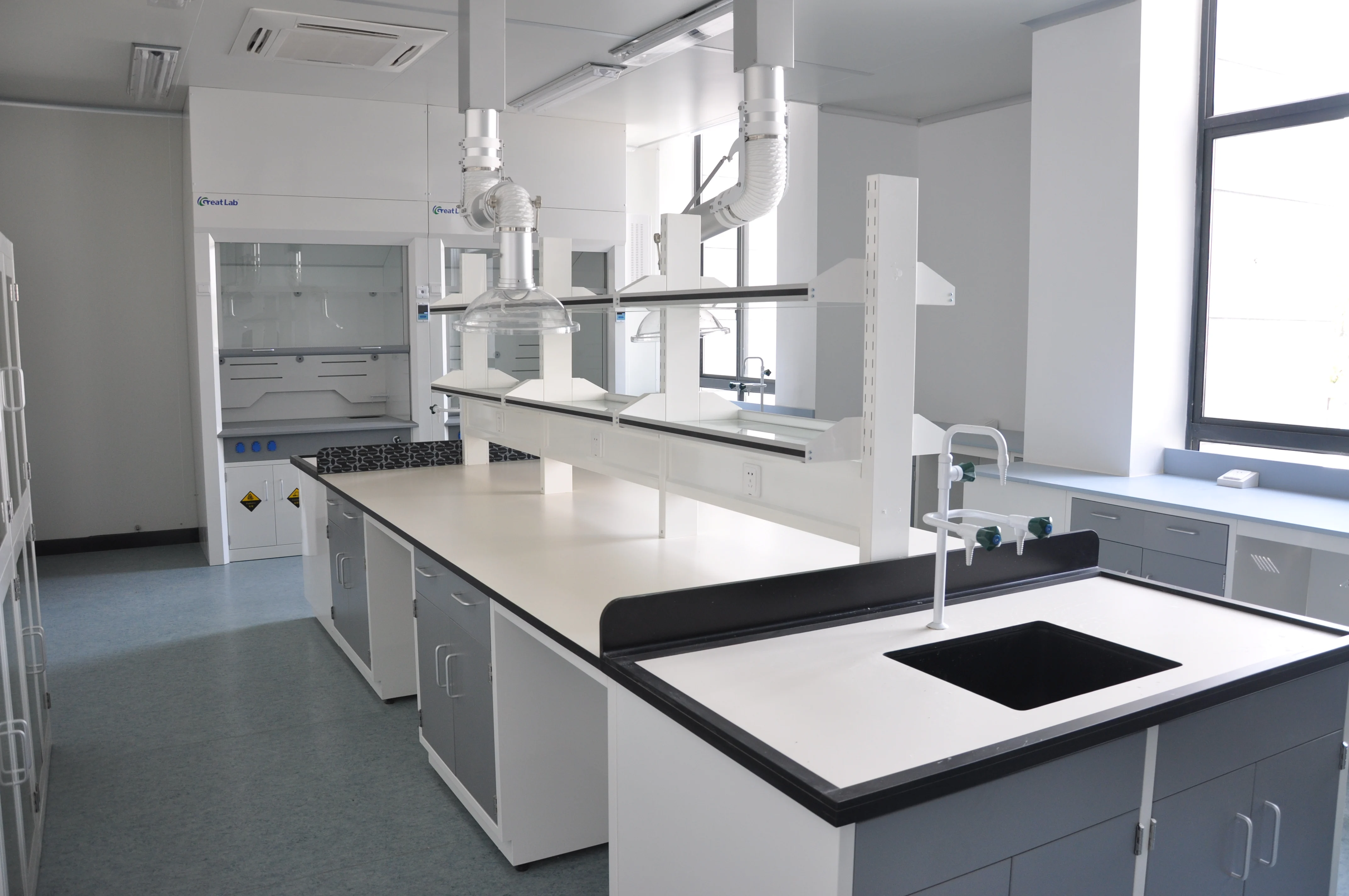 Professional Chemistry Laboratory Equipment Lab Island Workbench Steel Work Table