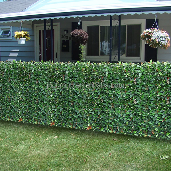 
the decorative artificial fence is the maple 