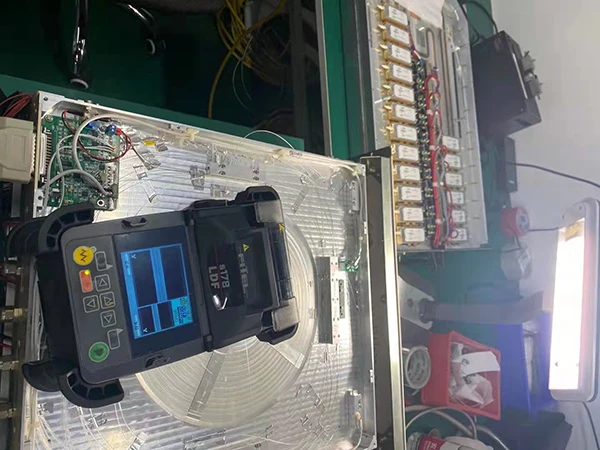 Automatic Intelligent Optical Ftth Handheld Small Fiber Fusion Splicer Machine