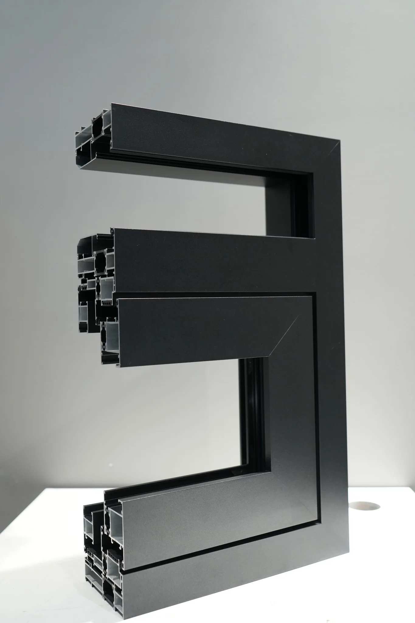 Minimalist Anti-Theft Broken Bridge Aluminum System Soundproof Casement Windows Stainless Steel Horizontal Screen Window