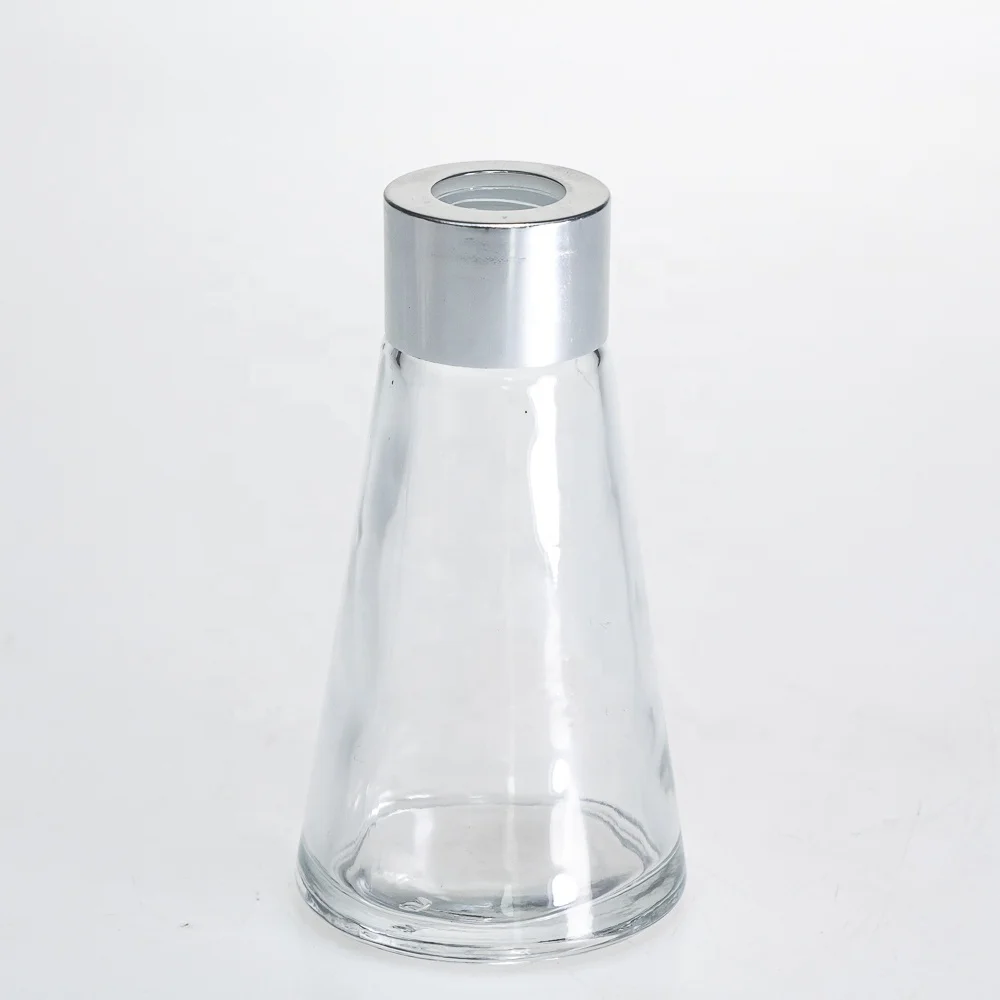 Popular 70ml triangular conicall reed diffuser bottles with screw cap