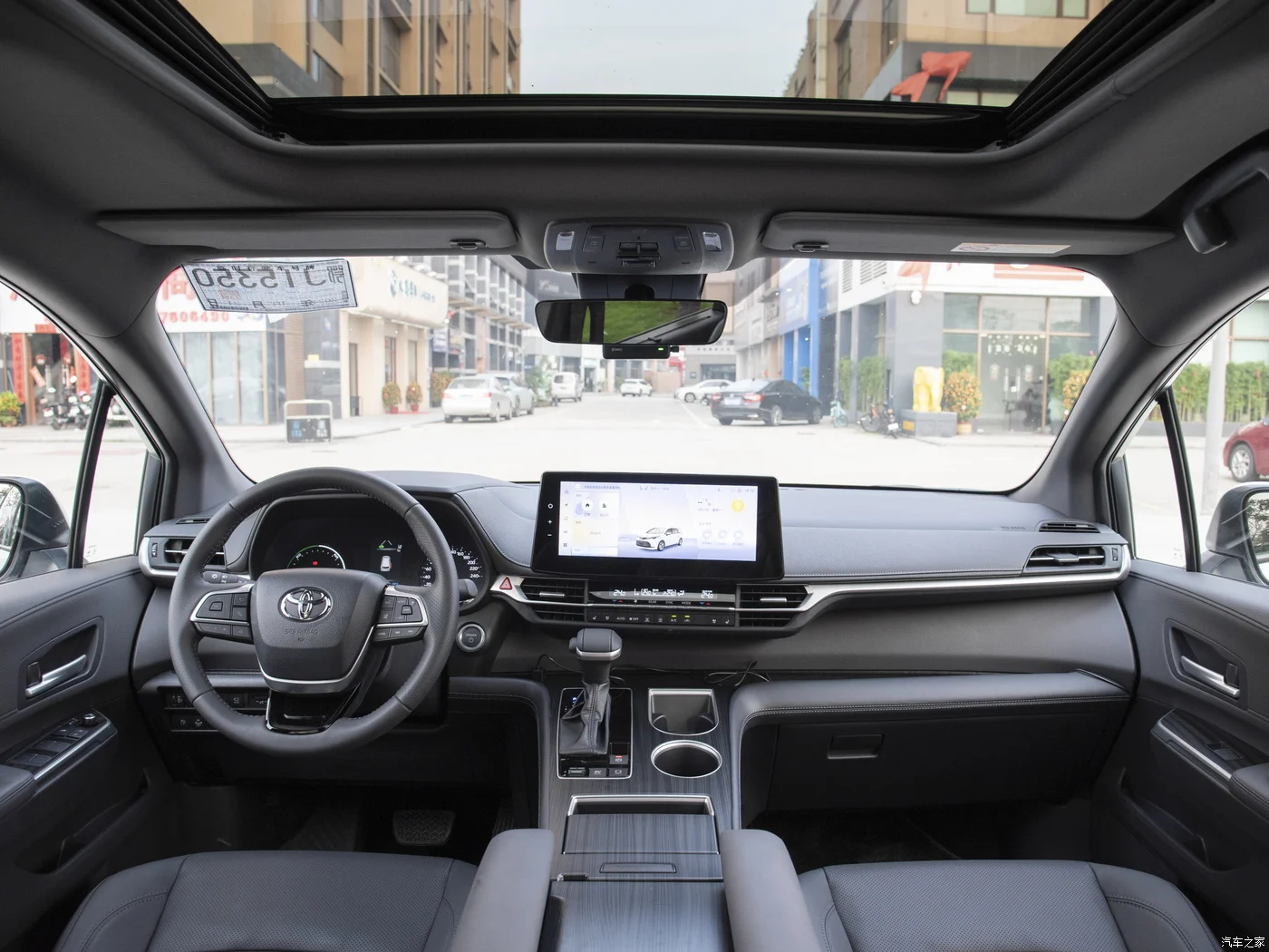 For Sale 2024 Toyota Sienna 2.5L Hybrid MPV Hybrid New Medium-Large 5-Door 7-Seater Family Vehicle Made in China