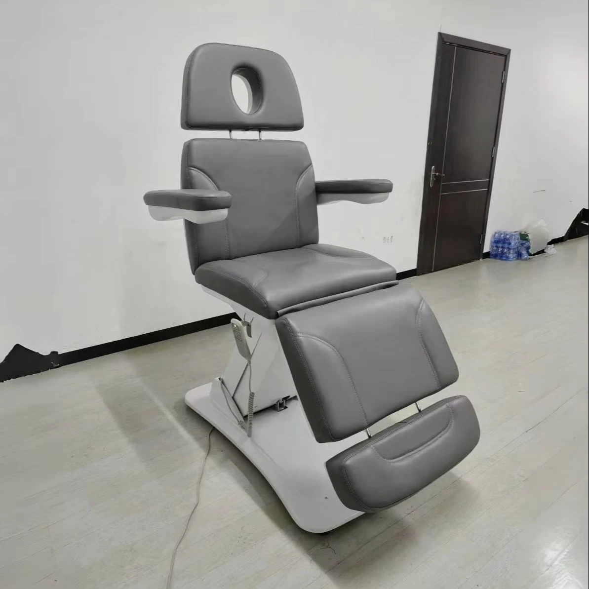 Manufacturer price salon facial spa bed chair electric automatic lift 3 4 motor spa electric beauty massage table Bed