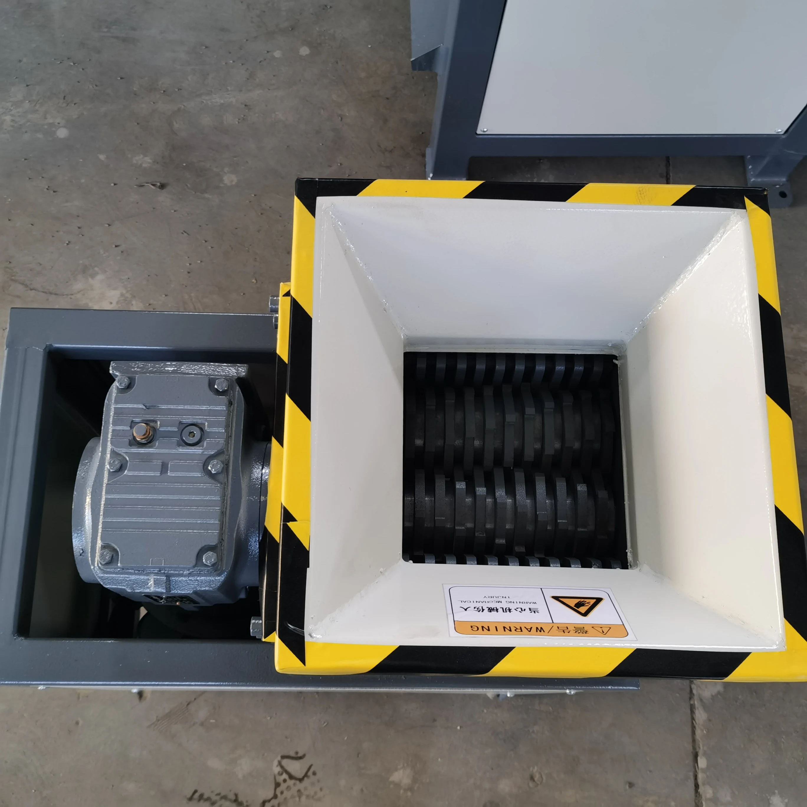 household plastic shredder and office paper shredder cross cut destroy confidential document shredder