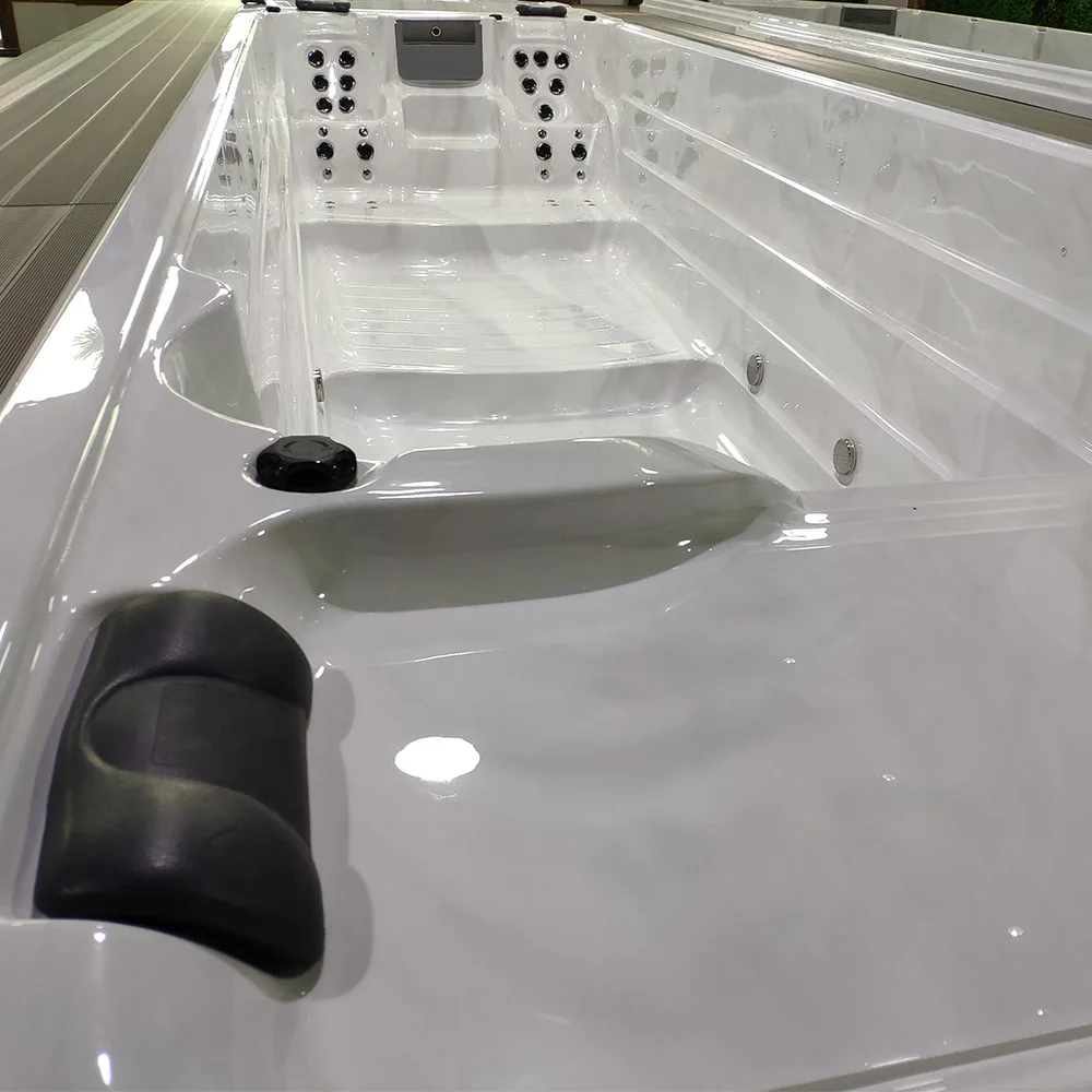 Сверхдлинный глубокий бесконечный бассейн 10 м, джакузи с 82 струями и противотеками