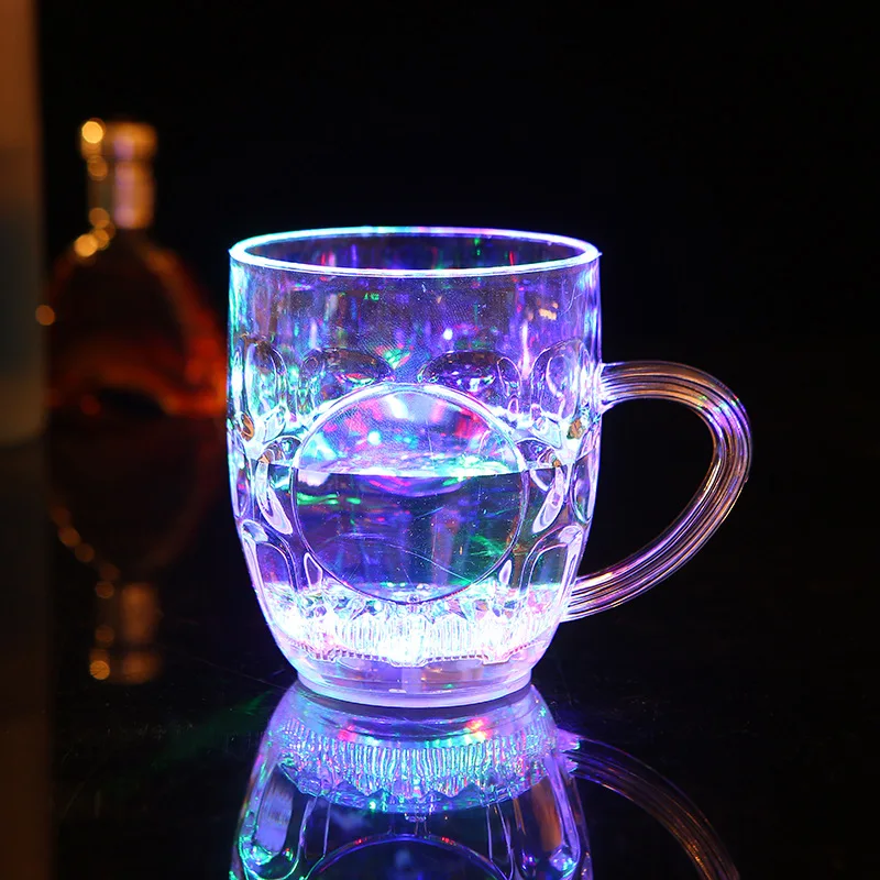 Hot Sale Bar Box Christmas Round Night Club Party Drink Light up Glass Cup Flashing Led Liquid Cup