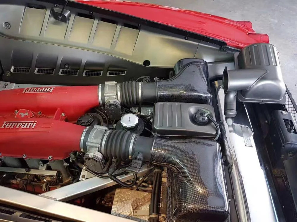 Воздухозаборник из углеродного волокна для Ferrari