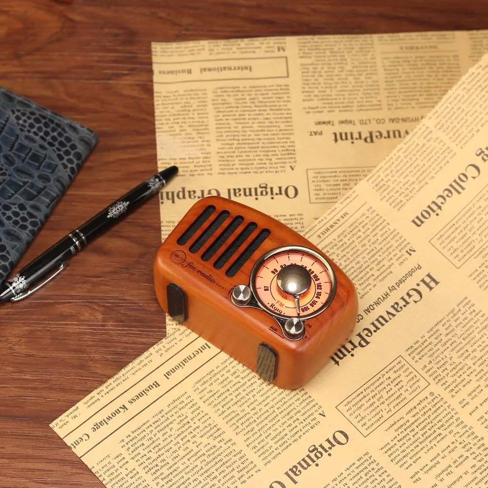 Old Brand Retro Nostalgic Portable Bluetooth Audio Speaker High Quality Wooden Wireless USB Socket Solar Powered FM/AM Radio