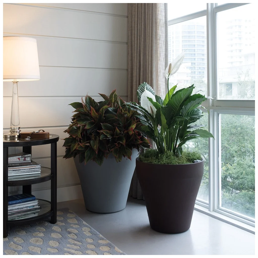 Hotel Round Fiberglass Mall Planter Pot Decor Shopping mall indoor Sphere Garden Flower Pot Vase For Patio