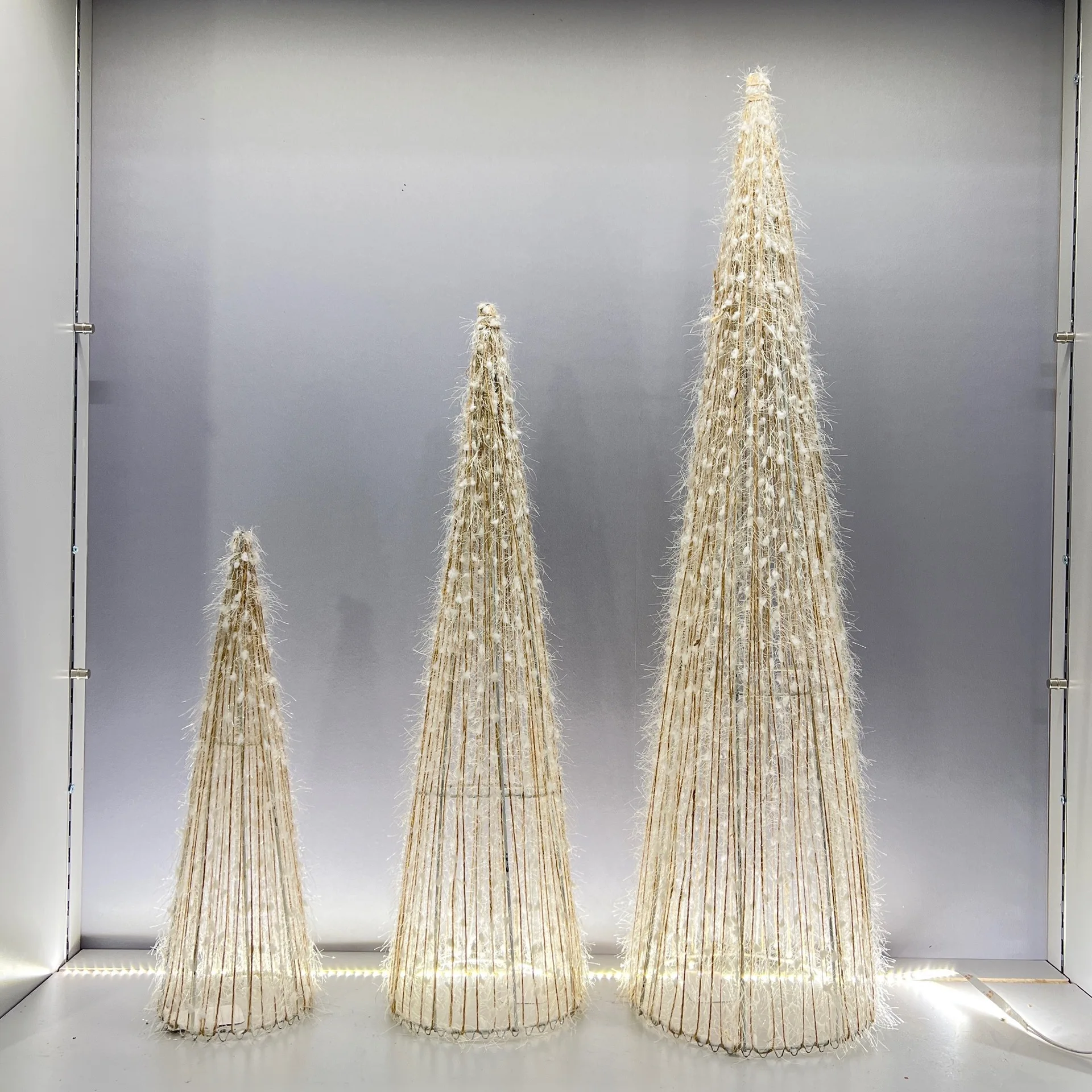 Led Christmas iron wire tree decoration table lamp paper rope golden Outdoor Home Xmas gifts Lights creative Holiday Lighting