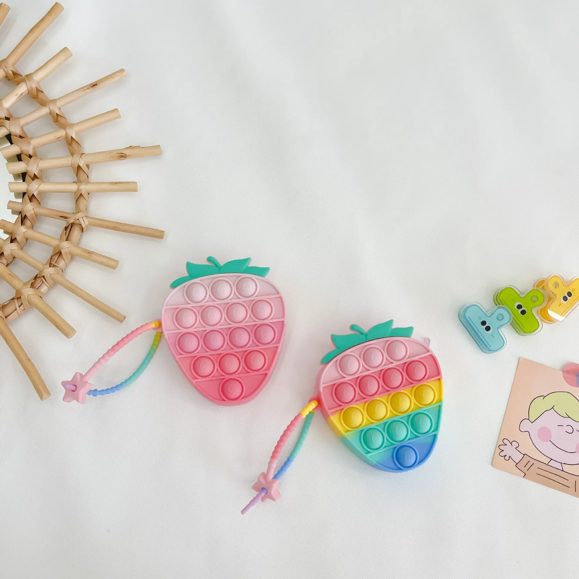 Kids Mini Bubble Sensual Silicone Wallet Fingertip Keychain Wallet Decompression Bubble Keychain Bag for Girls