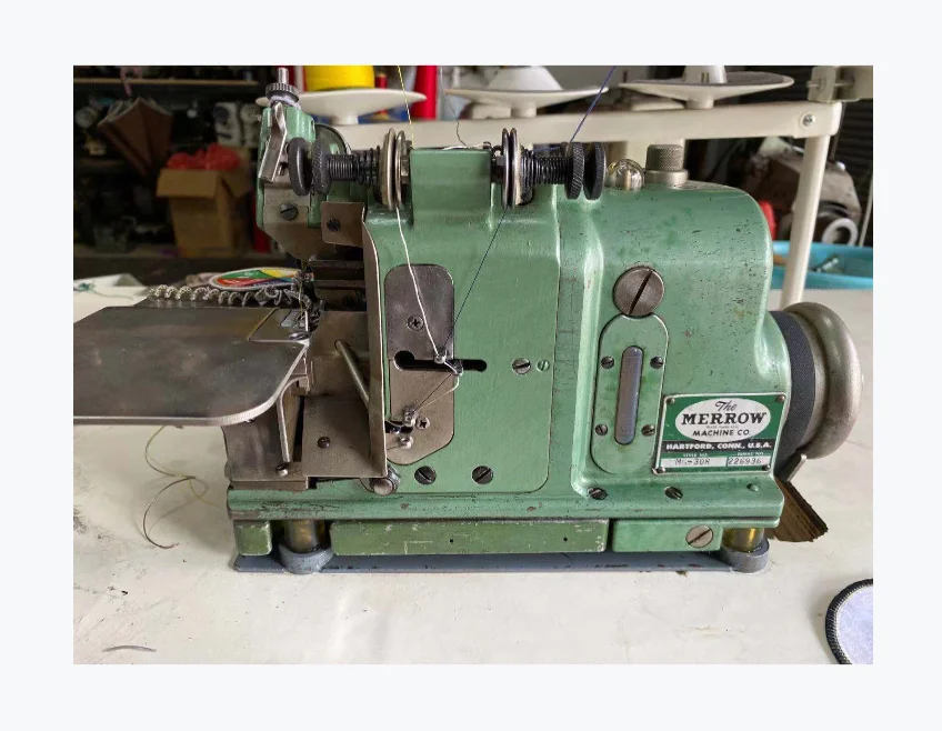 Secondhand merrow MG-3D arm badge armband shoe overlock machine Epaulet embroider machine
