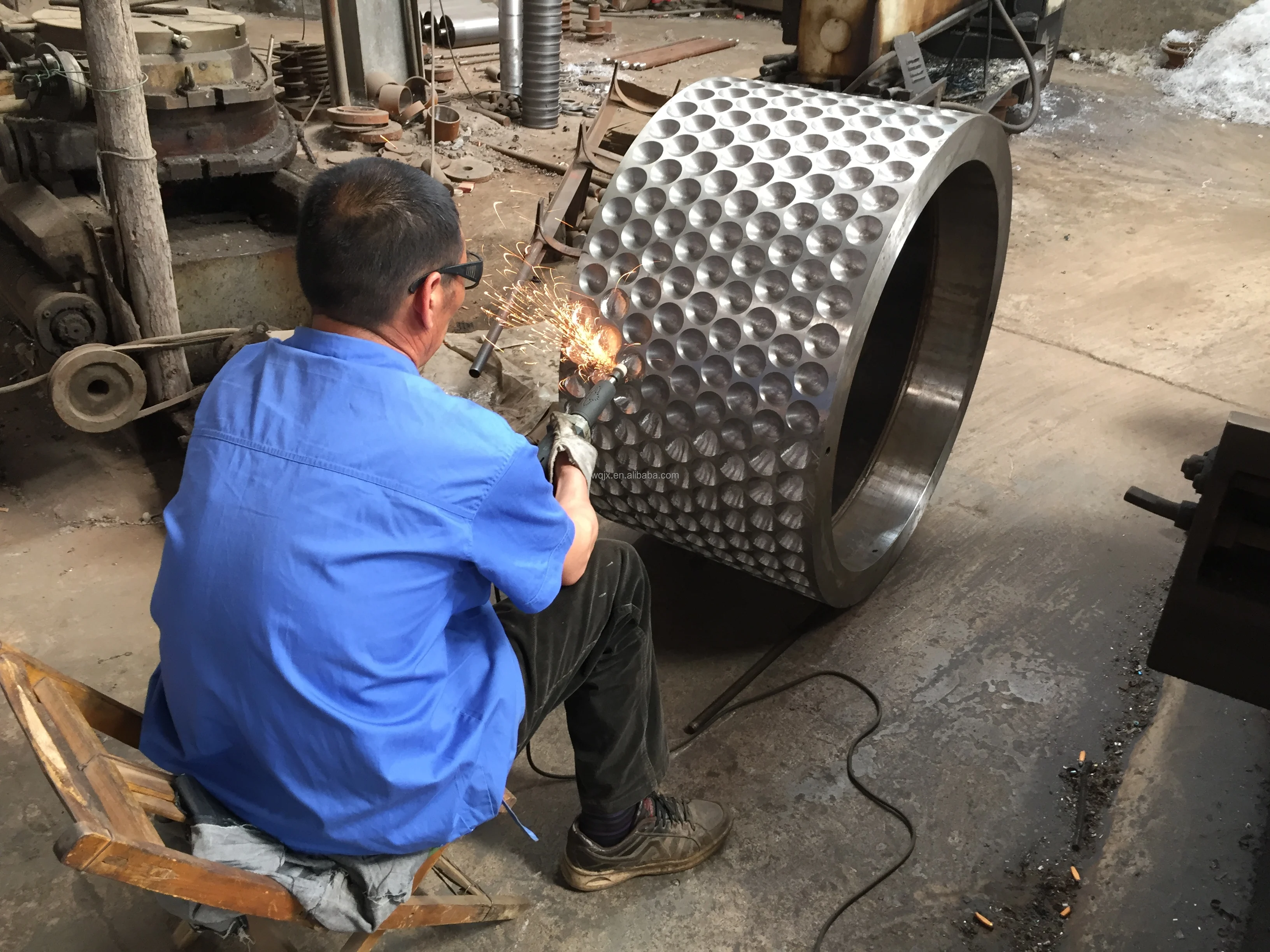 Anthracite Coal-ball automatic charcoal aluminum powder bio wood bbq extrusion forming Press making briquette retort machine