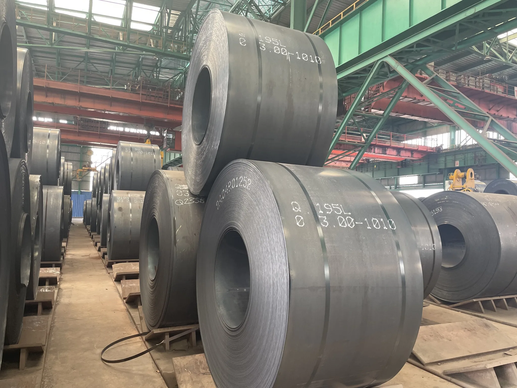 High quality low price 8mm 10mm medium thick hot rolled steel coil carbon steel coil