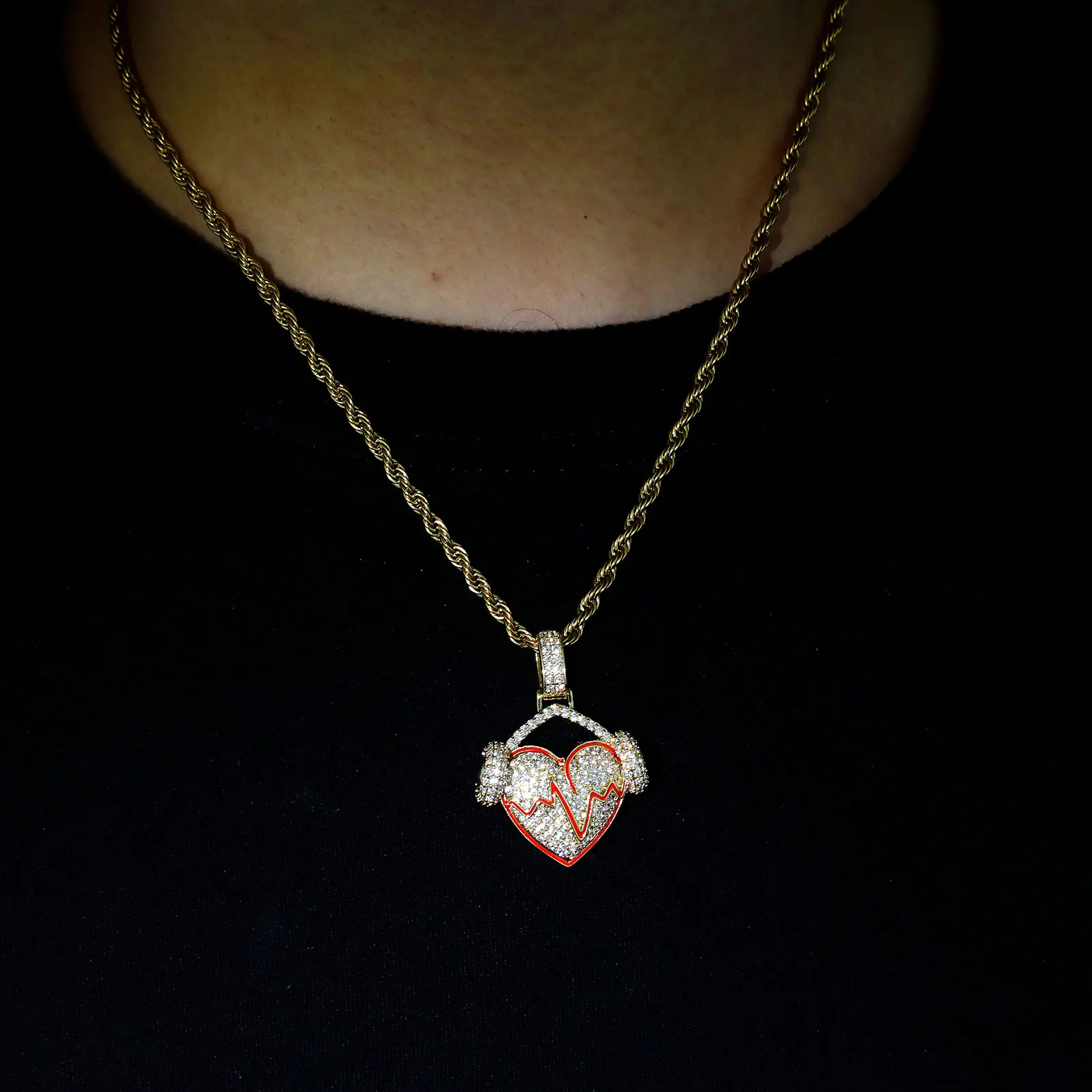 Bling Butterfly CZ Iced Out Pendant Party Jewelry for Men Women Necklace Rapper Chain 5A Cubic Zircon Gold Plated Copper Pendant