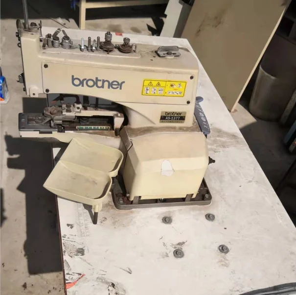 Used brother 917  button attaching industrial sewing machine low price