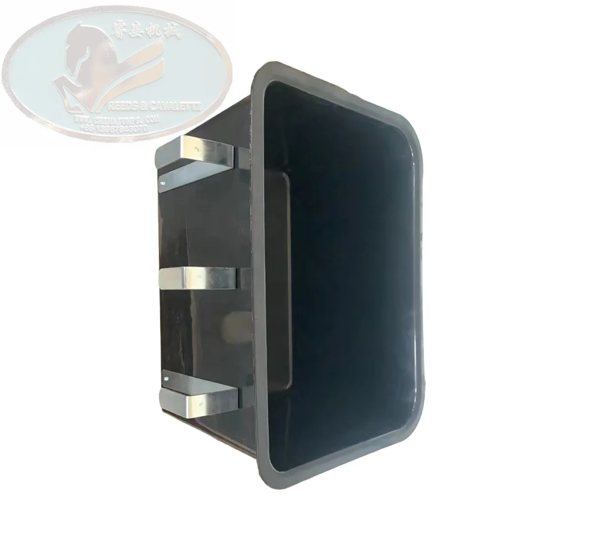 Cavaletti High Quality Square Plastic Stables Horse Feed Buckets Easy Storage