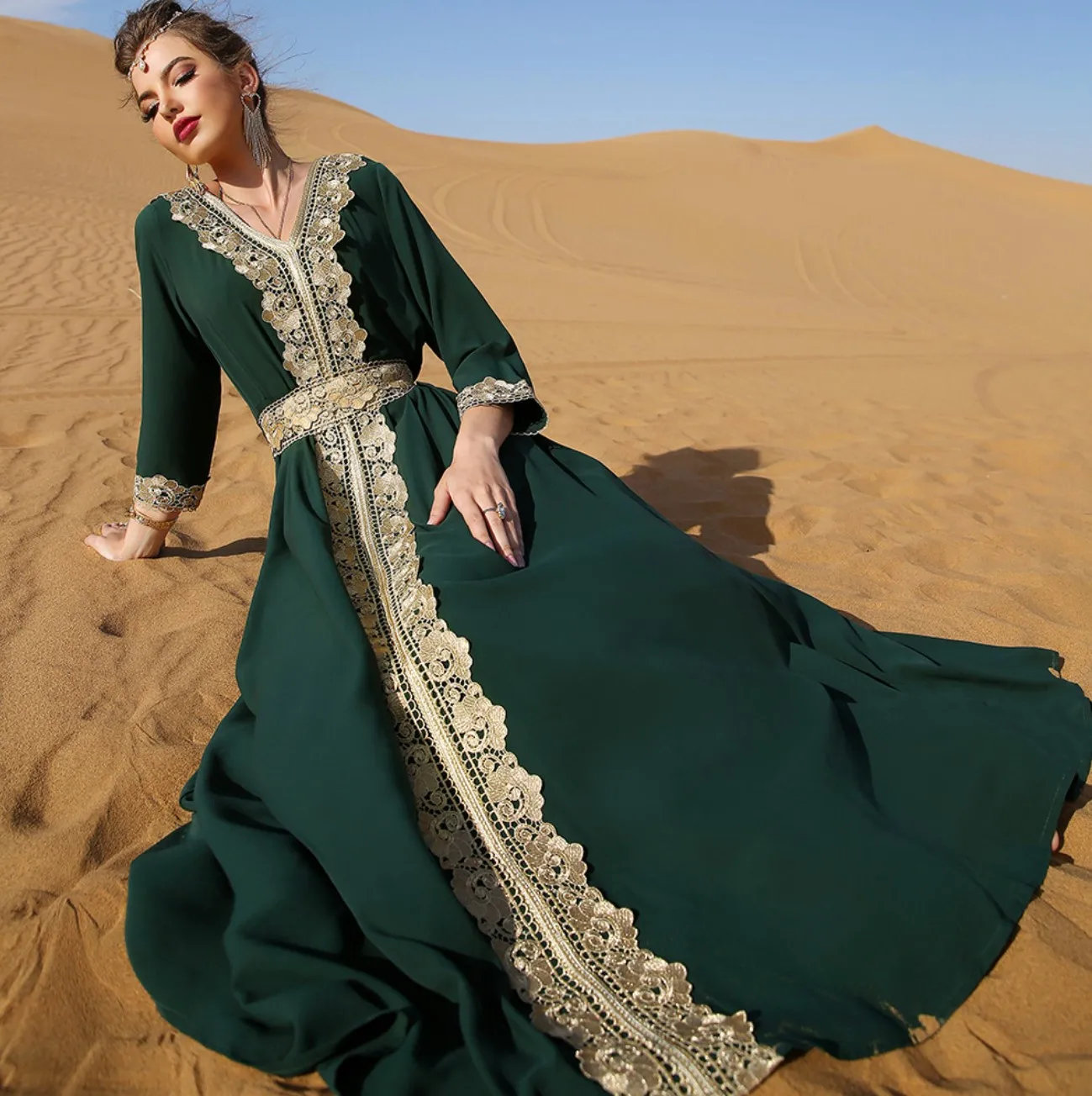 Middle East Southeast dubai turkish long dress islamic clothing women gold lace abaya muslim dress