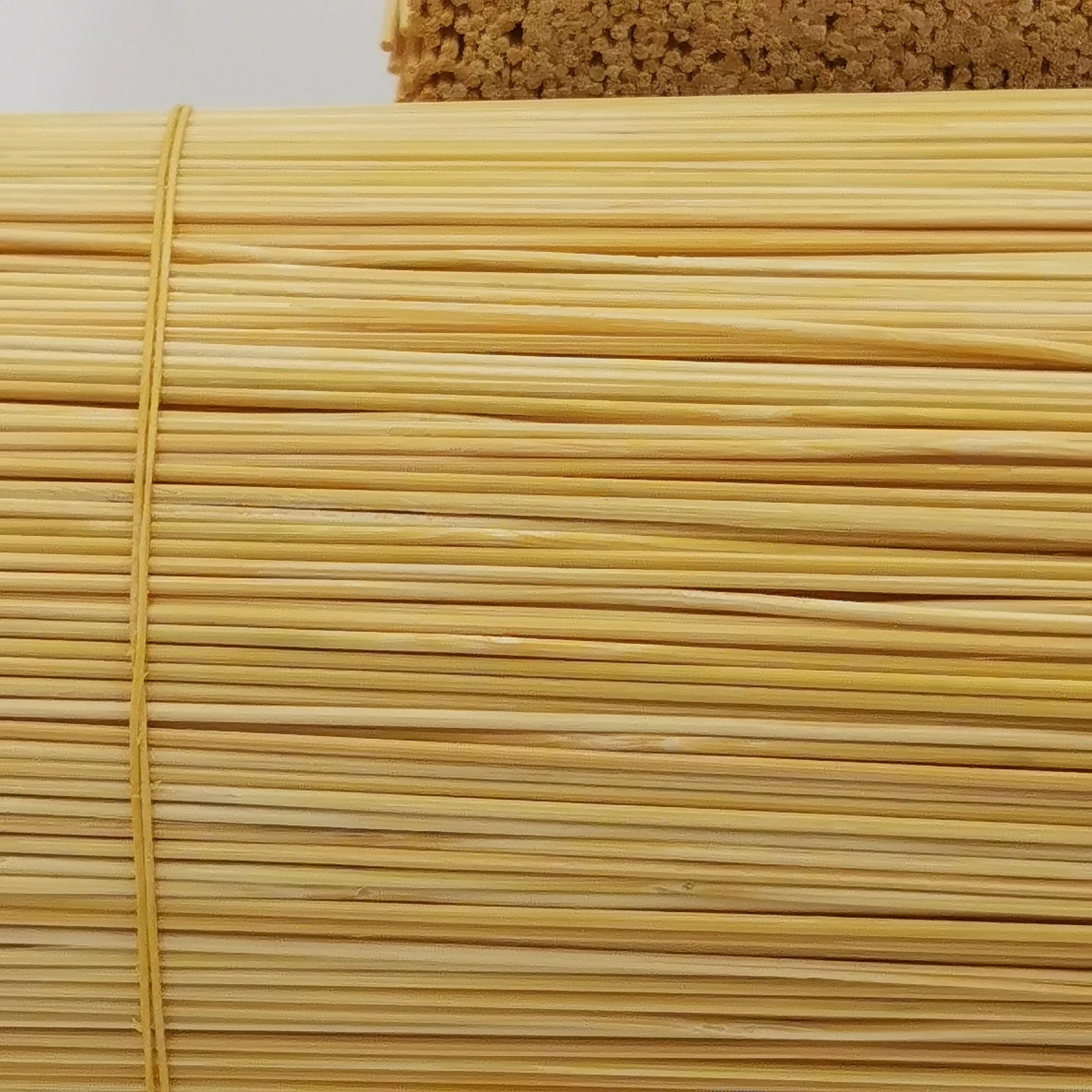 
Hot Sale Diameter 1.3mm Natural Bamboo Stick For Agarbatti 8Inch 9 Inch 