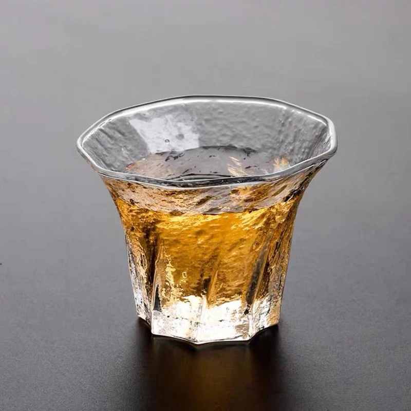Manufacturers wholesale luxury crystal diamond cigar cut glass for drinking whiskey glass