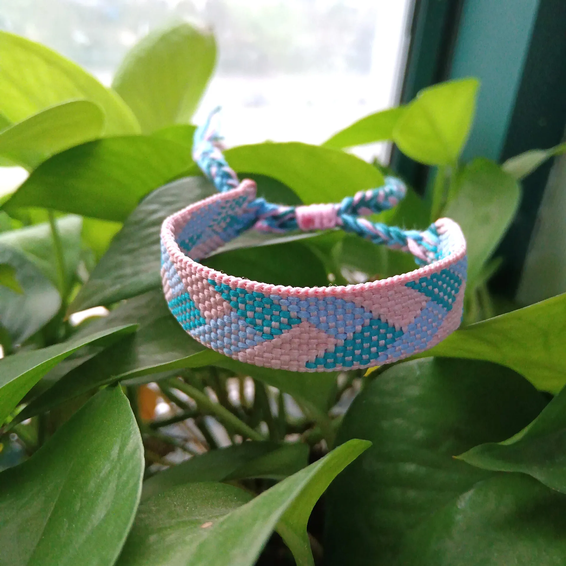 Customizable Logo Fashion Men And Women Unisex Woven Bracelet Handmade Braided Letter Diy Woven Bracelet