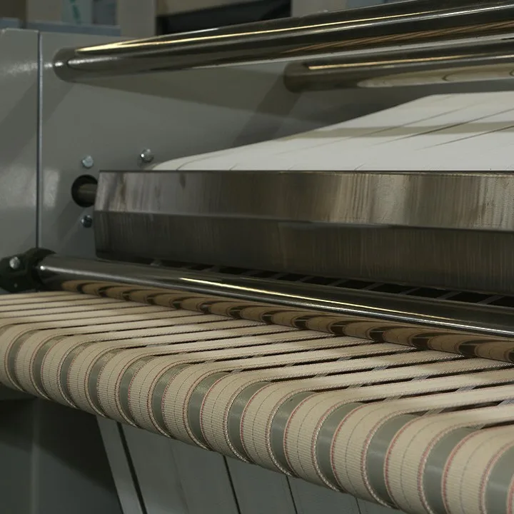 Commercial Ironing Machine for Cloth for Laundry Settings