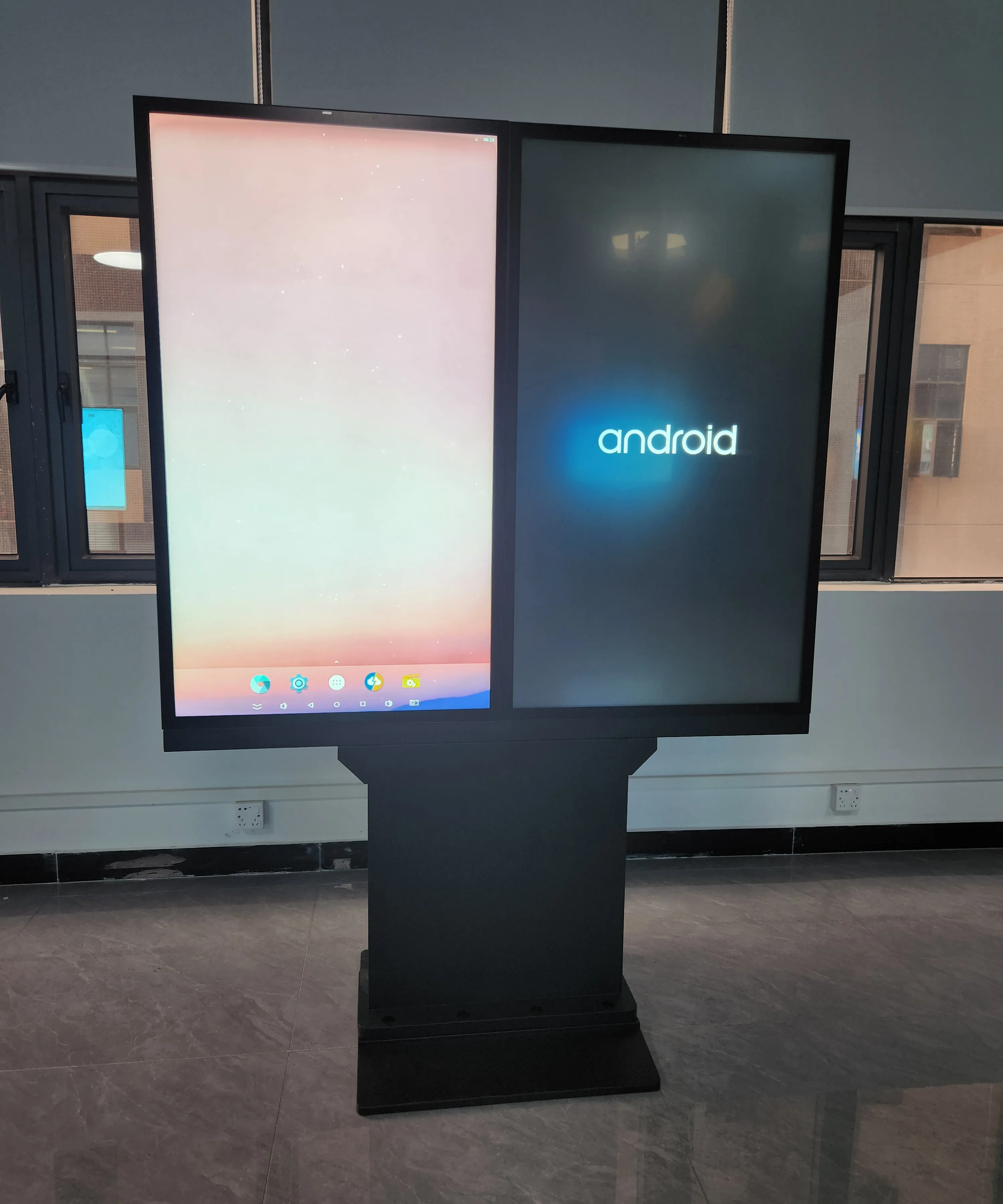 Super Large 55 Inch Multi-screen Ip66 Outdoor Industrial Lcd Screen Advertising Restaurant Menu Lcd Display Digital Signage