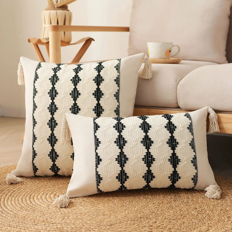 Hot Selling Bohemian Style Farmhouse Decorative Throw Pillow Case Macrame Tassel Square Jacquard Cushion Cover