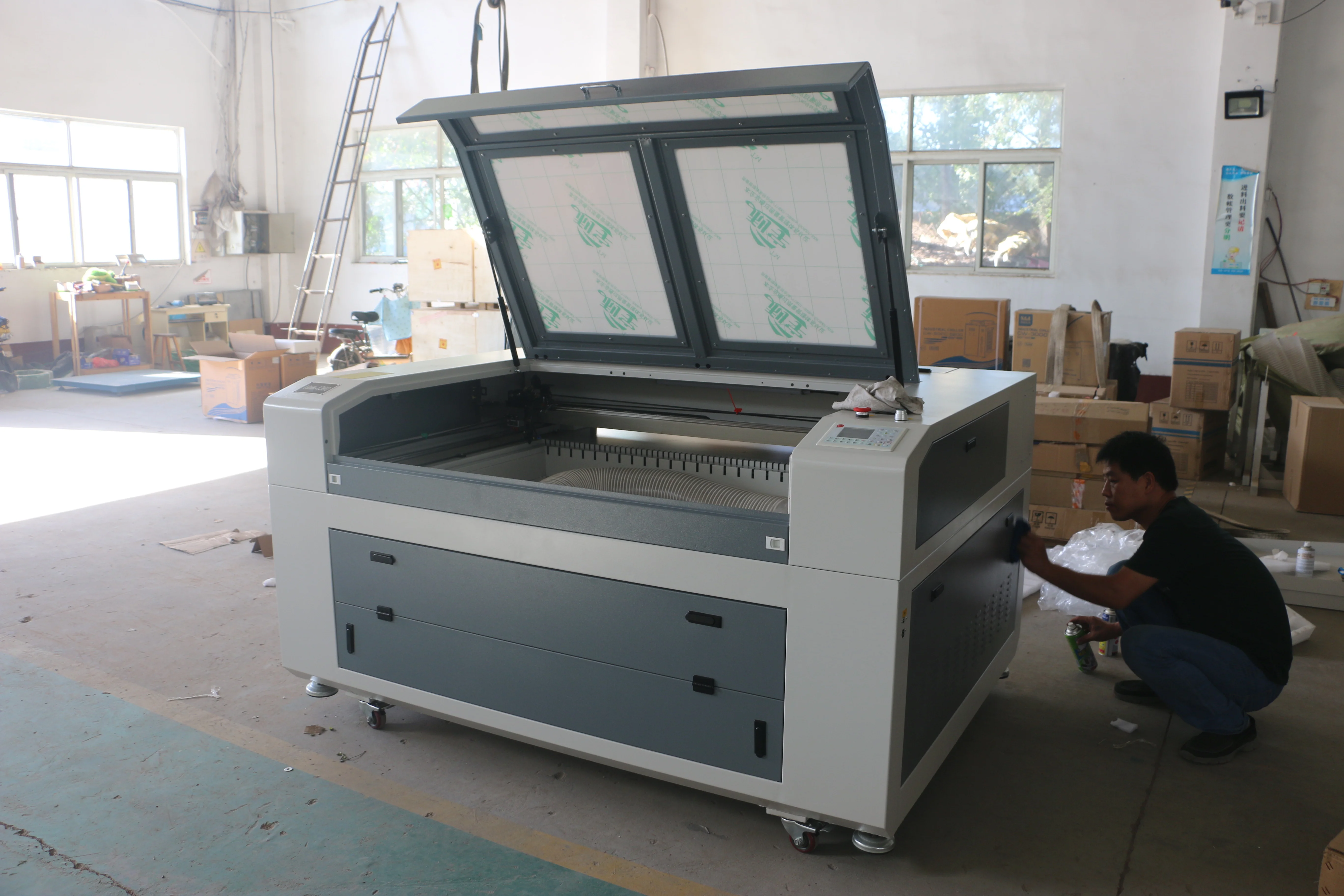 CO2 Laser and Customized Etching Cutting Machine Stepper / Servo Motor Wood Stone Engraving Engrave Laser and Customized Etching Machine Stepper / Servo Motor 1390 1530 1625 600w