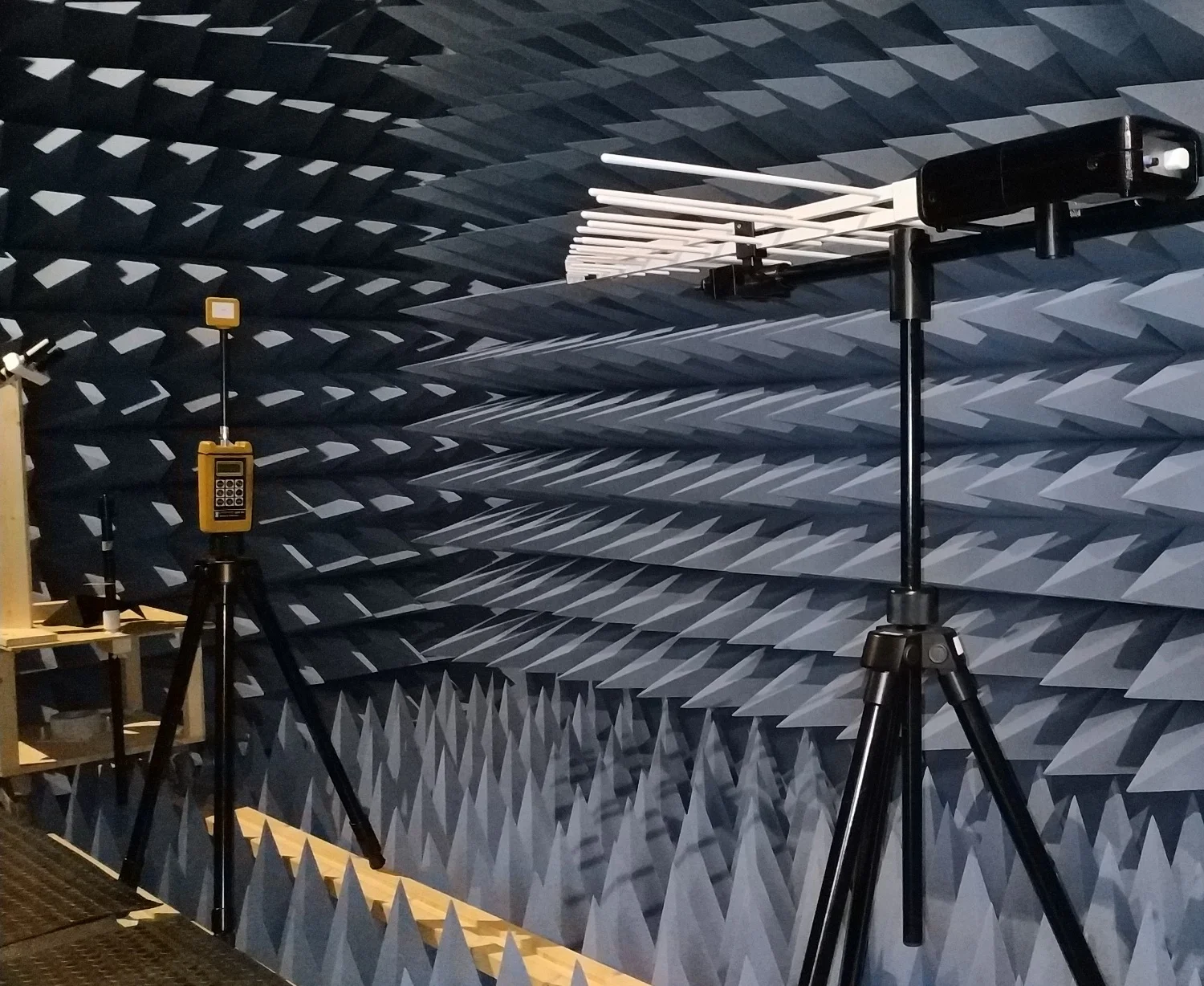 EWB-P8.1 (электрический широкодиапазонный зонд до 8