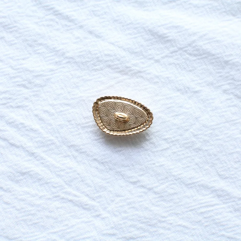 New Pearl Inlaid Tall Shank Hand Sewn Wool Coat Metal Pearl Button