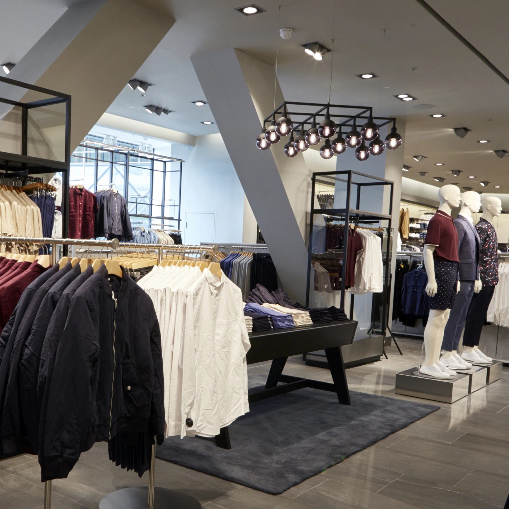 Custom Fashion Pretty Metal Stainless Steel Garment Stand Floor Wall Mounted Clothes Shelves Clothing Rack For Shop